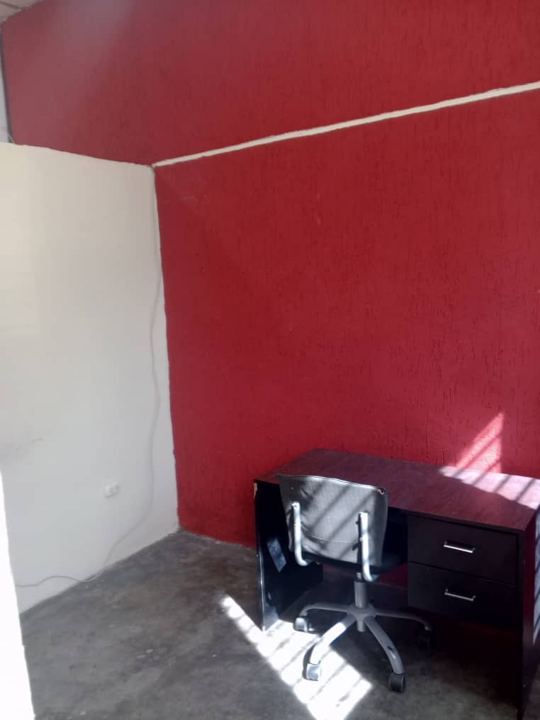 Oficina con cubiculos